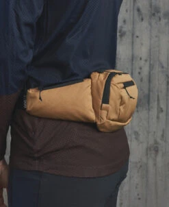 POC SPORTS Lamina Hip Pack -POC Shop 25120 1815 LaminaHipPack AragoniteBrown 3