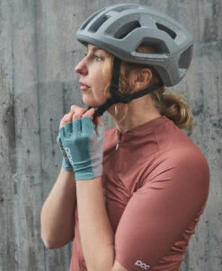 POC SPORTS Agile Short Glove 25 POC SPORTS Agile Short Glove -POC Shop 30375 1654 AgileShortGlove LtDioptaseBlue 2